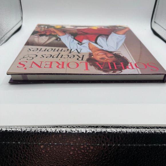 Sophia Loren's Recipes and Memories - 1998 First Edition - Picture 11 of 12